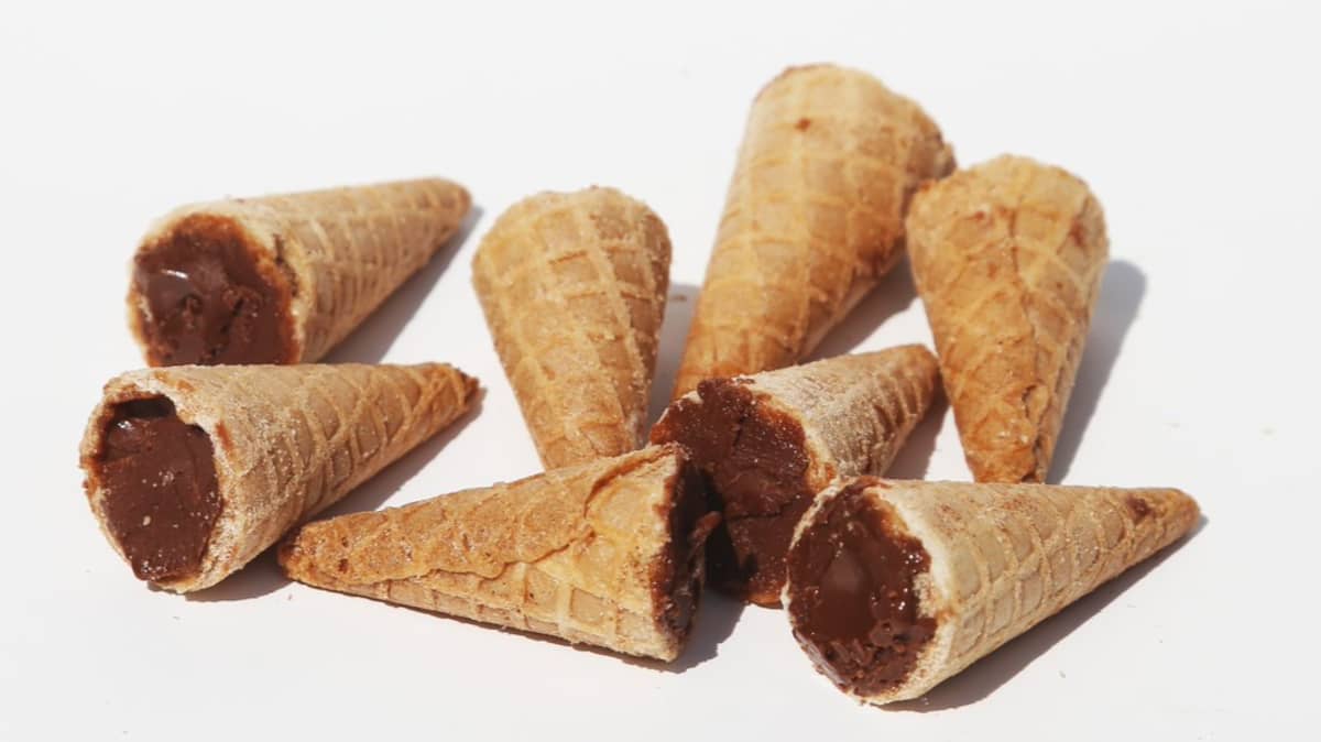 You Can Now Buy Bags Of Mini Chocolate Filled Ice Cream Cone Tips Tyla