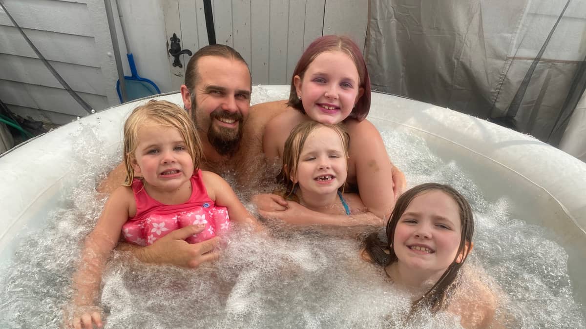 woman-issues-warning-about-hot-tubs-after-her-family-were-left-with